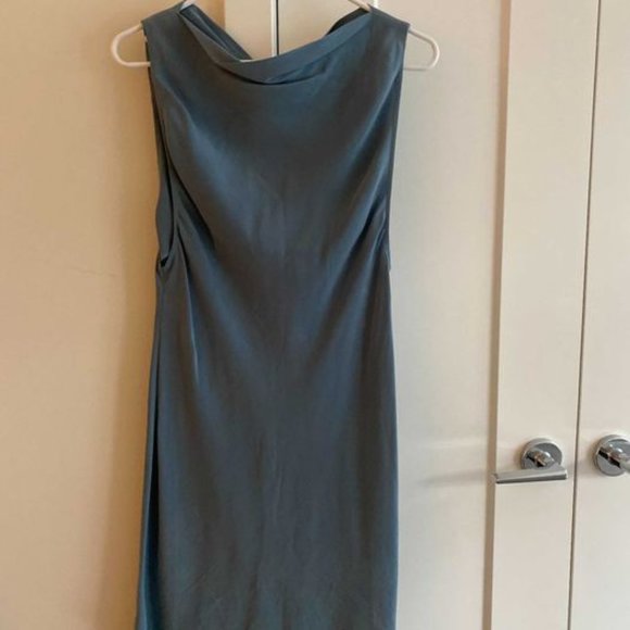 Brand new dress - Picture 4 of 6